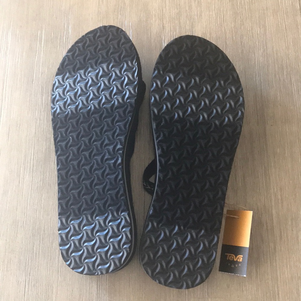 Teva Women’s Sandal - NEW - Picture 4 of 4